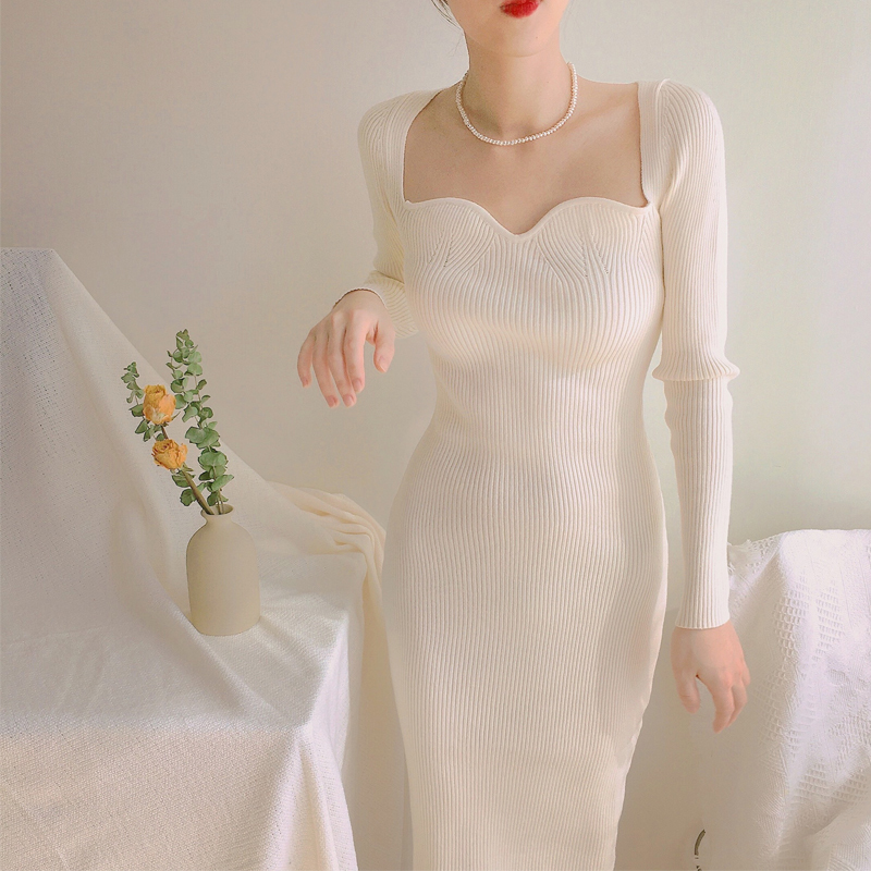 

2021 New French retro palace style neck knitted dress temperament slim bottom bag hip design long skirt female Y096, Beige