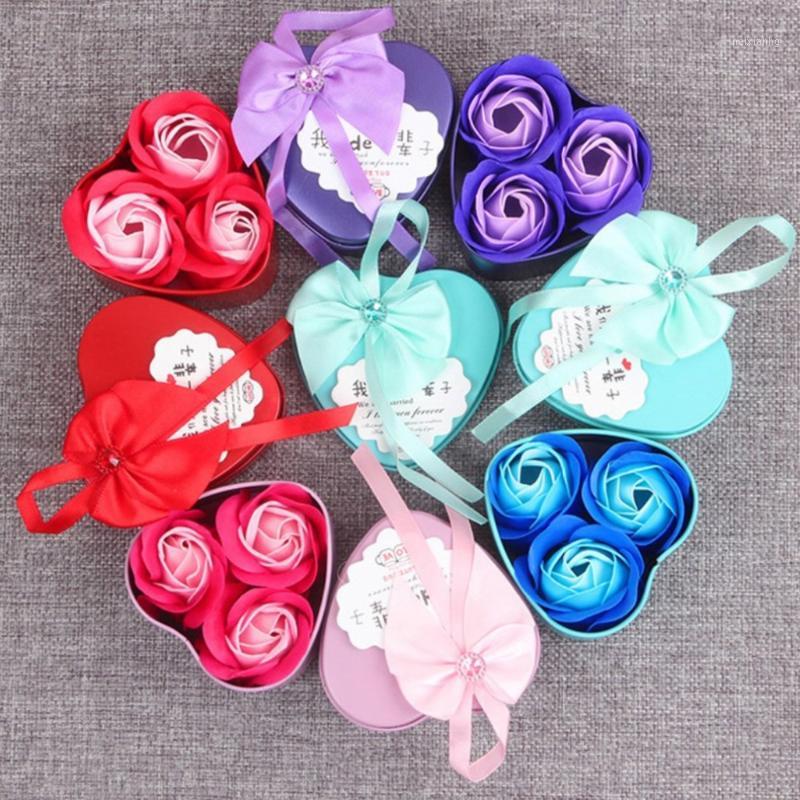 

Romantic Design Valentine's Day Gift Birthday Valentine Gift Women Soap Flower with Lovely Box1, Beige