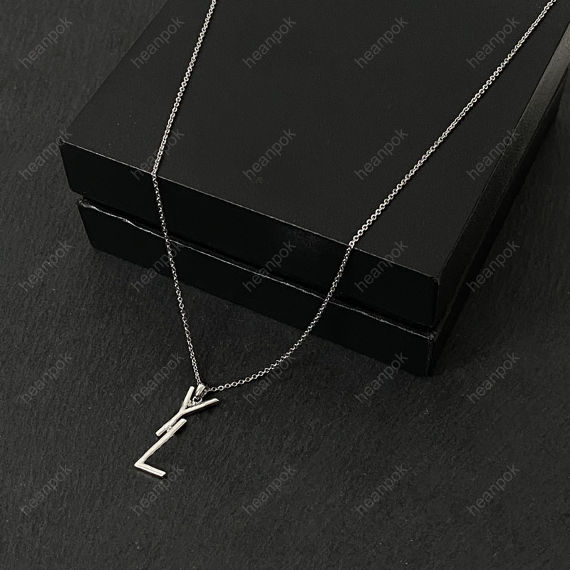 

Women Designer Necklace Jewelry Luxury Letters Chains Pendent Gold Necklaces Party Accessories Silver Y Necklace Box New