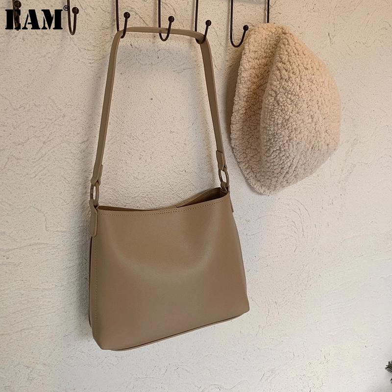 

[EAM] Women Early Spring New Retro Bucket PU Leather Personality All-match Crossbody Shoulder Bag Fashion Tide 2021 18A1629, Black