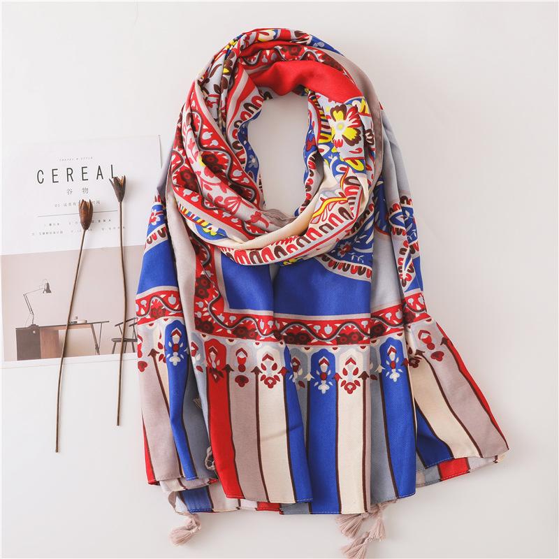 

2021 ethnic style Beach towel popular Print silk Scarves new colour seaside Sunscreen Shawls lady winter Cotton and Linen Scarf