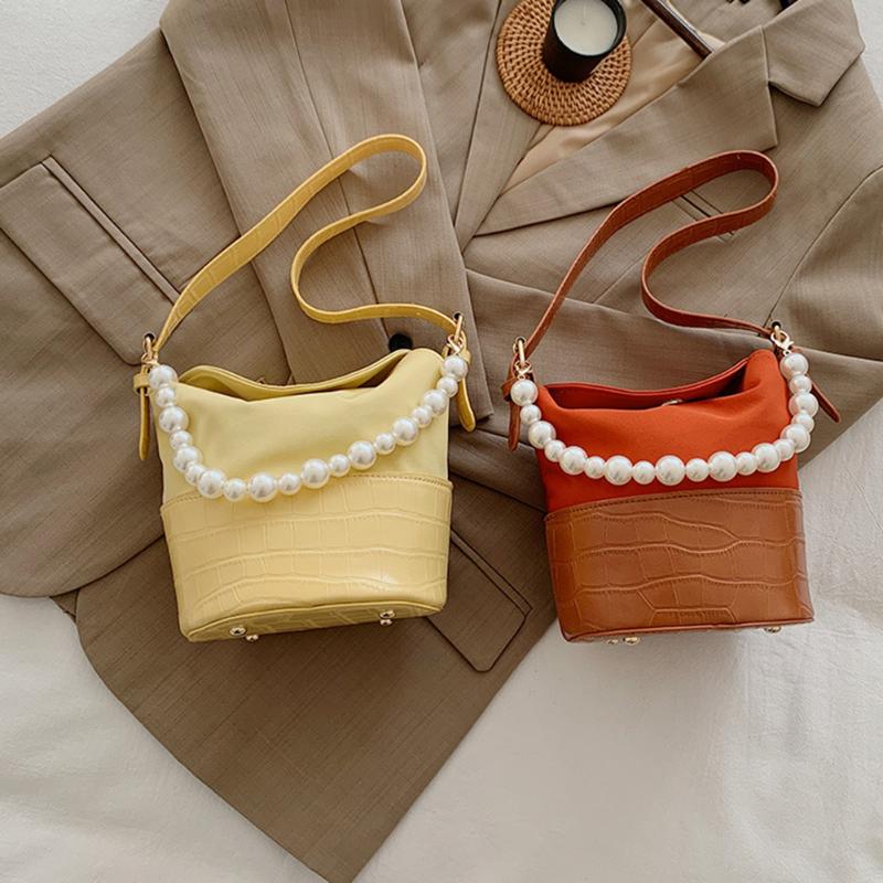 

Solid Color Shoulder Messenger Bag Retro Pearl Chain Women Lady Street Splicing PU Wristlet Handbags Totes Bags Clutch Bag