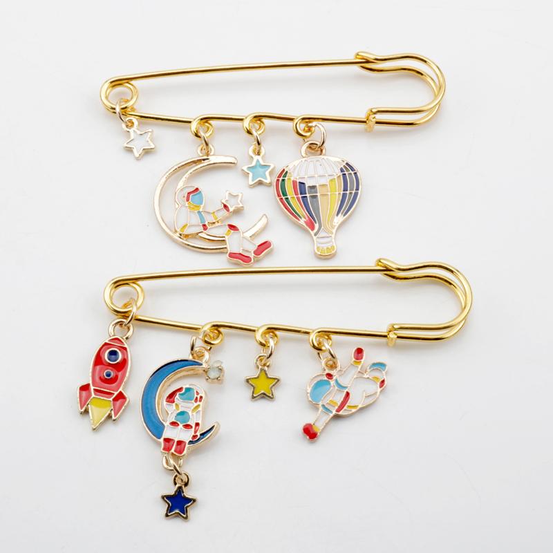 

Pins, Brooches Drop Clip Pins Enamel Brooch The Space Theme Pendant Lapel Pin Astronaut Star Rocket Safe-pin Shape Clothes Jewelry