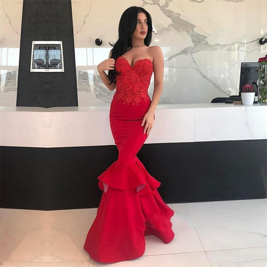 

Red Strapless Lace Mermaid Evening Dresses with Appliques Sweetheart Tiered Satin Sweep Train Formal Prom Party Gowns, Silver