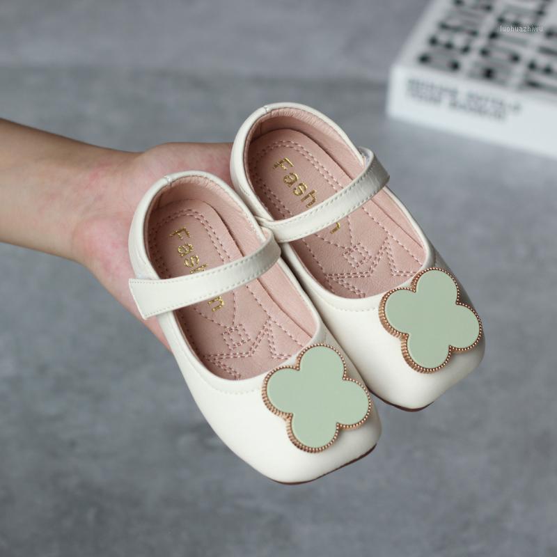 

Girls' Leather Shoes 2020 Autumn Pure Color Children's Princess Shoes Clover of Four Leaves Buckle Girls Single1, Black