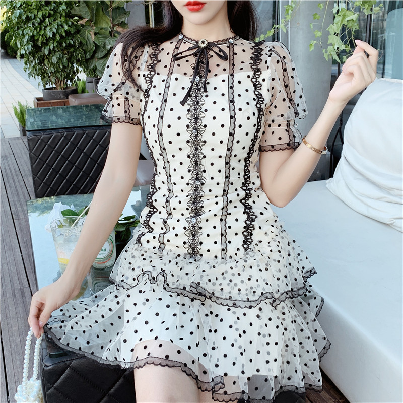 

2021 New Summer Polka Dot Knitted Woman Perspective Princess Manga Short Puff Arc Mini Dress Casual Women's Self-dresses Jwj5, The picture