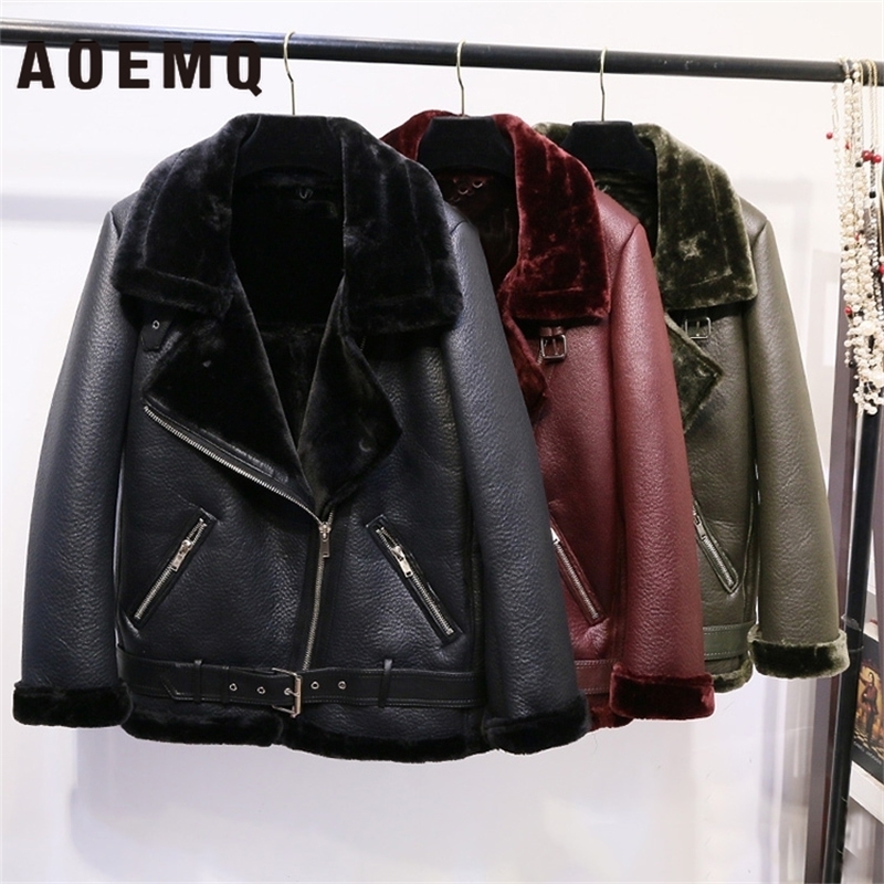 

AOEMQ Retro New Lapel and Velvet Padded Fur One Coat Warm Fashion PU Leather Lamb Hair Motorcycle Clothing Bomber Jacket 201026, Black