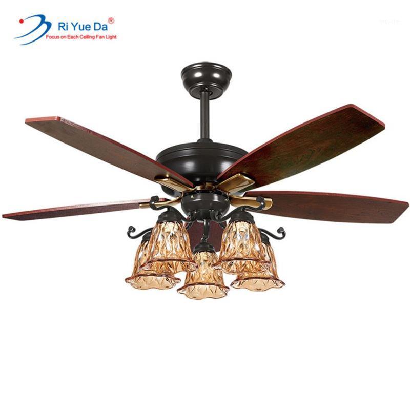 

Riyueda 2020 Hot Selling Classic Low Price 5 Wood Blade E27 Bulb Base Ceiling Fan With Light For Home1