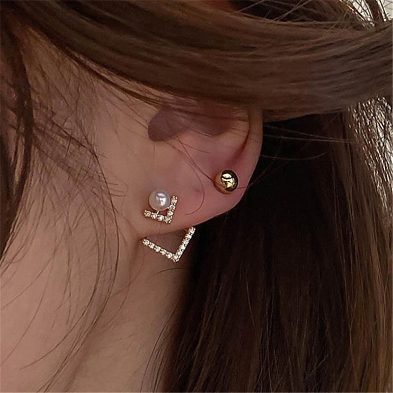 

Korean Micro Pave Zircon Front And Back V Shaped Stud Earrings For Women 2021 New Jewelry Delicate Earings Wholesale