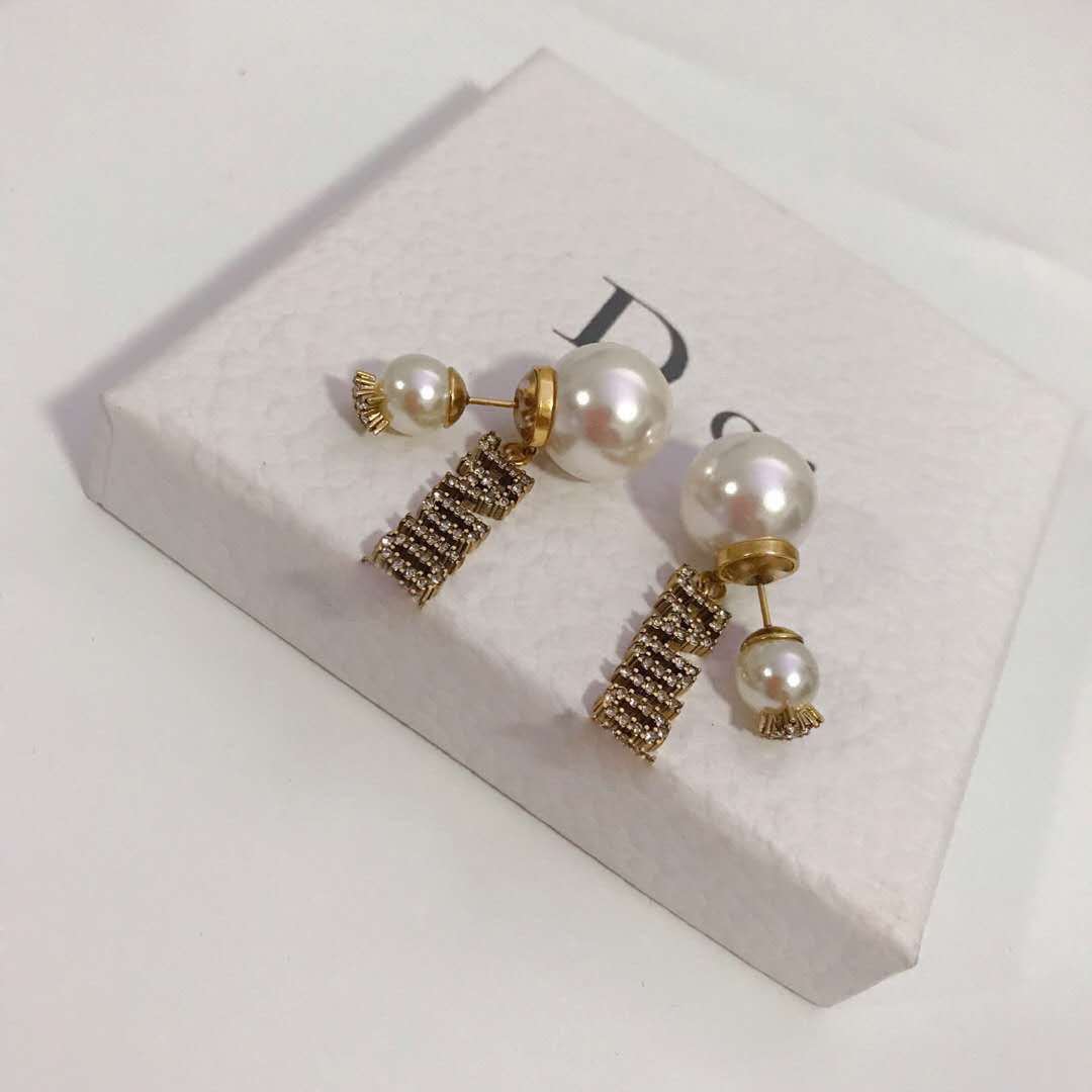 

Luxury Designer Big Pearl Stud Earrings Double Sided Vintage Copper Letters Ear Rings Jewelry Brand Name Box Packing