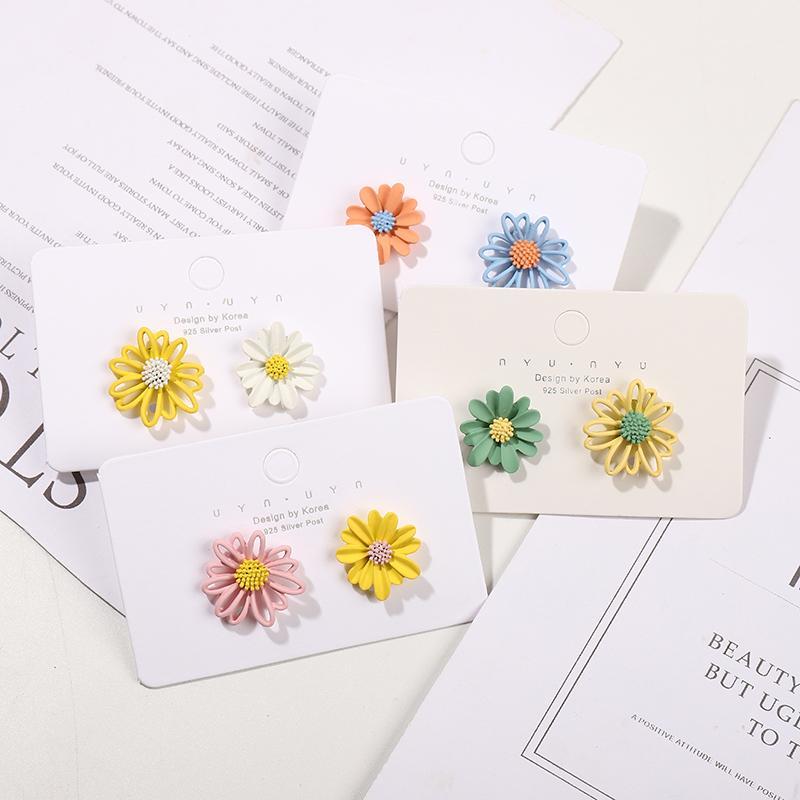 

Fashion Flower Daisy Earrings for Women Girls Sweet Candy Color Metal Stud Earrings Party Jewelry Gift1
