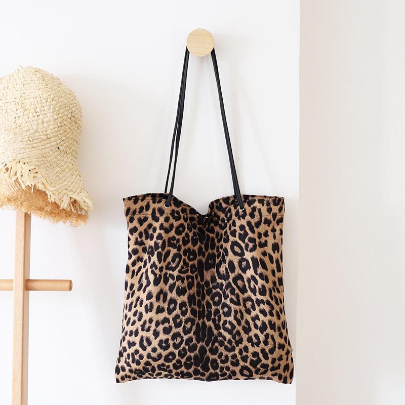 

Fashion Leopard Print Shoulder Tote Bag Vintage Simple Canvas Handbags Large Storage Hand Bag For Women, White