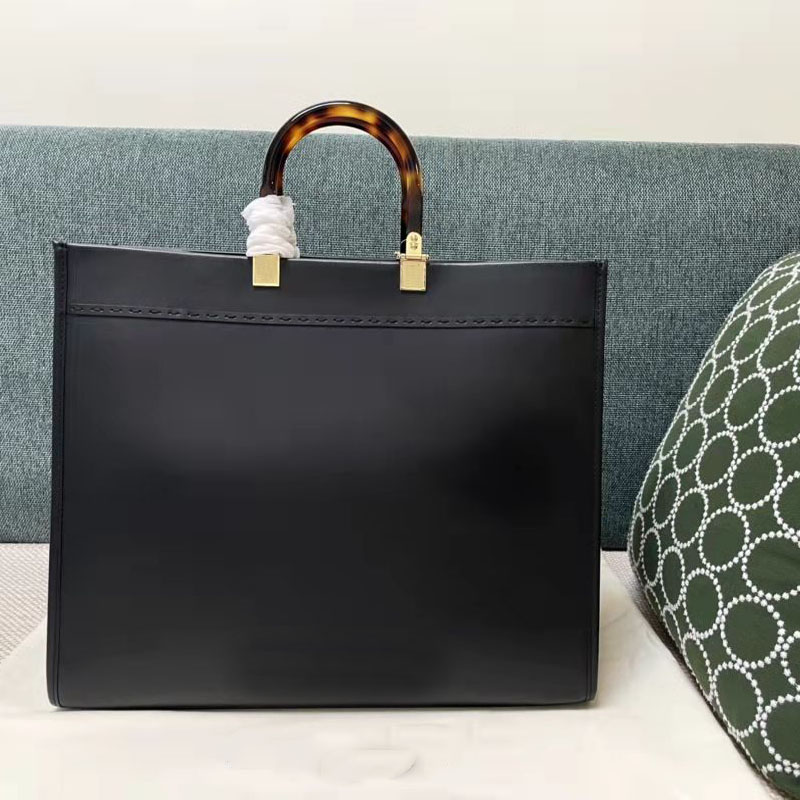 

Genuine Leather Shoulder Tote Luxury designer handbags Woman Owhide Handbag Plain Metallic Letter Open Hard Lady Single Solid Bag Fashion Bags GM Size Large Black, White