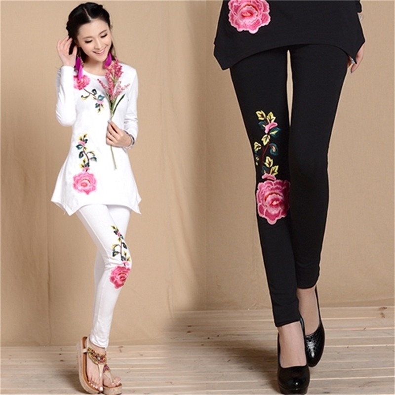 

M L  XXL 3XL black white embroidery leggings for women spring autumn bohemian flowers embroider pencil pant ethnic trousers 201228, Only leggings