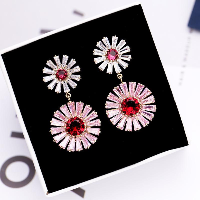 

Korean Exaggerated Elegant Charm Zirconia Flower Dangle Earrings for Women Girls Fashion Earring Party Jewelry
