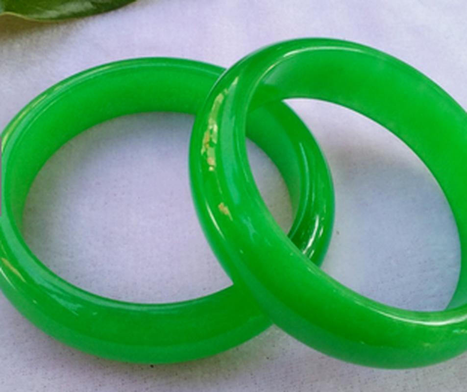 

Bangle Natural 58-65mm Certified 100% Green Quartzite Jade Jadeite Wide Bracelet