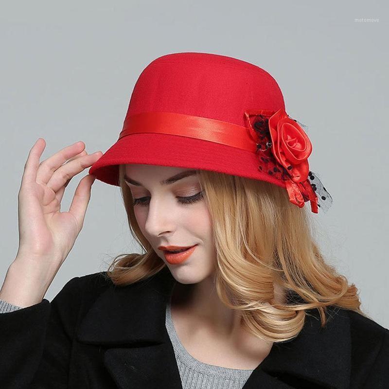 

Vintage British Woolen Hat Flower Decor Ladies Autumn Aristocratic Wind Wool Wide Brim Cloche Bowler Hats Women Winter Warm Cap1