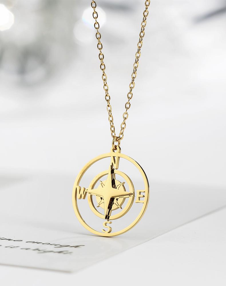 

Carlidana Nordic Iceland Compass Necklace Nautical Compass Necklace Vintage Clavicle Chain Neck Pendant