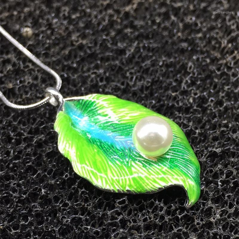 

Cloisonne Leaf Pearl Enamel Pendant Necklace Women's Fashion Creative Clavicle Chain Personality Jewelry Gifts Chains, Silver