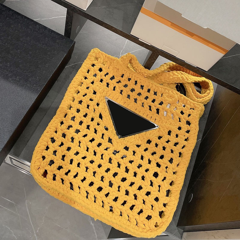 

Womens Designer Plait Shopping Tote Bags High Quality Large Capacity Lady Elegant Travel Street Top Handle Luxurys Crochet Outdoor Sacoche Brand Handbag 33*32cm, Black