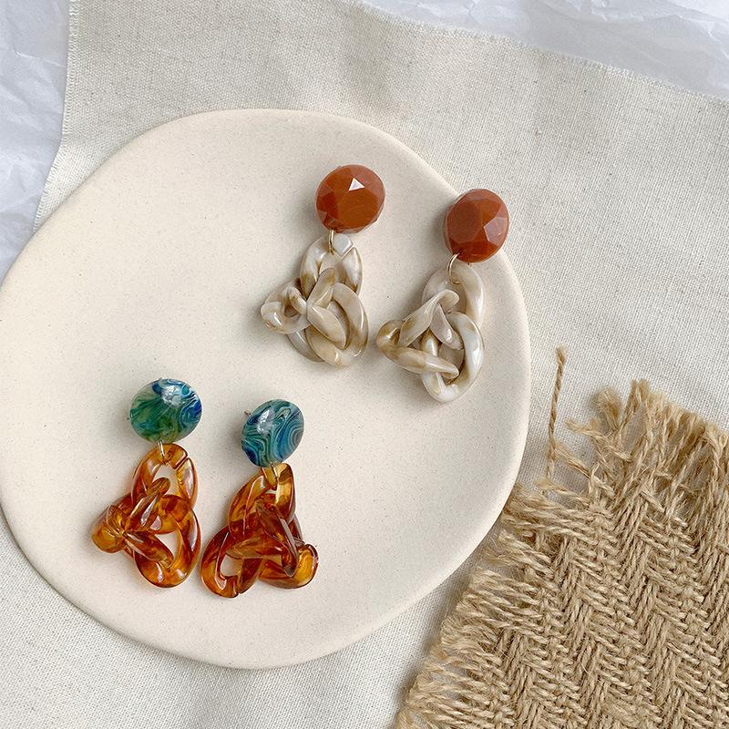 

Fall / winter 2021 trend new Earrings Jewelry retro matte geometric pendant earrings for women fashion cute Pendant