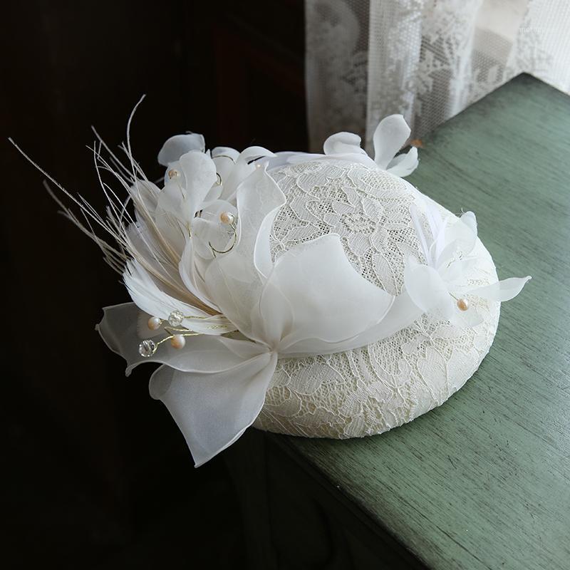 

Wedding Dress Headdress Bride Immortal MORI Series Korean Style Simple Hat New Style RED White French Retro Hair Accessories1