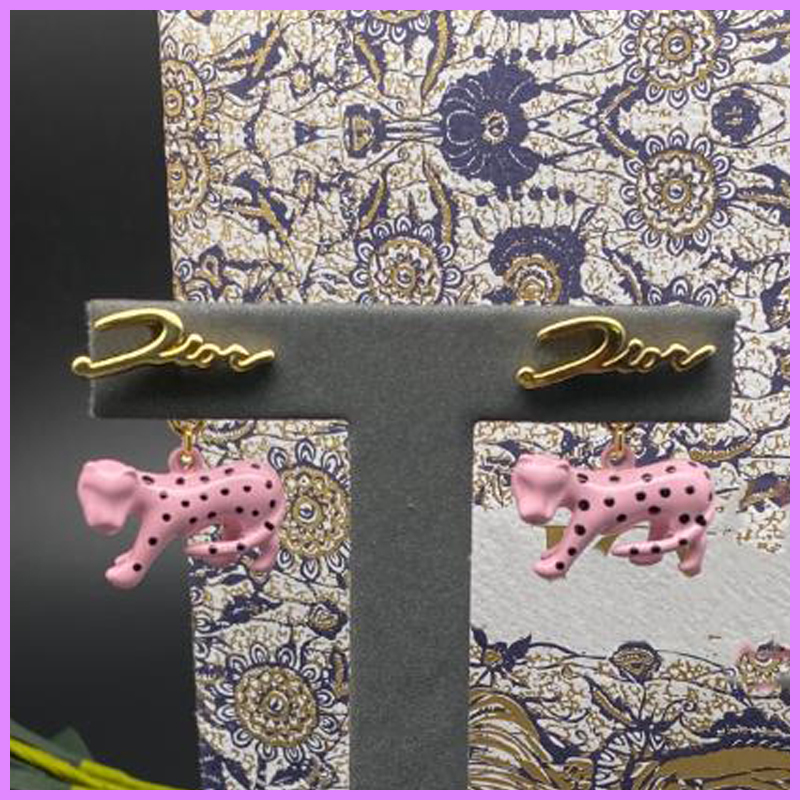 

Fashion Women Leopard Earrings Gold Letters Earring Pink Womens Designers Jewelry Ladies Ear Studs For Party Accessories Mens D221116F