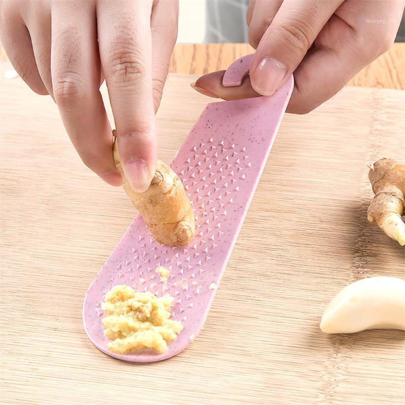 

Manual Portable Press Device Garlic Press Crusher Ginger Grater Garlic Grater Spice Grinder1