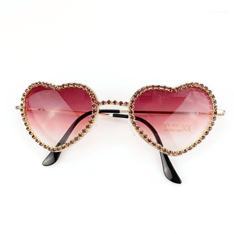 

2020 Vintage Round Diamond Heart Shape Sunglasses Women punk Red Black Clear Lens Rhinestone Eyeglasses UV400 FML1