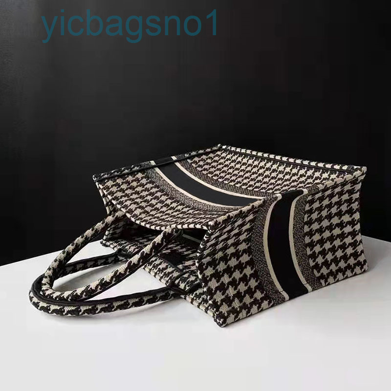 

Luxury D bags 2022 Fashion Women Large Shopping Canvas embroidered Female shoulder bag backpack High-quality storage Designer Handbag luxurious Woman dio, Size