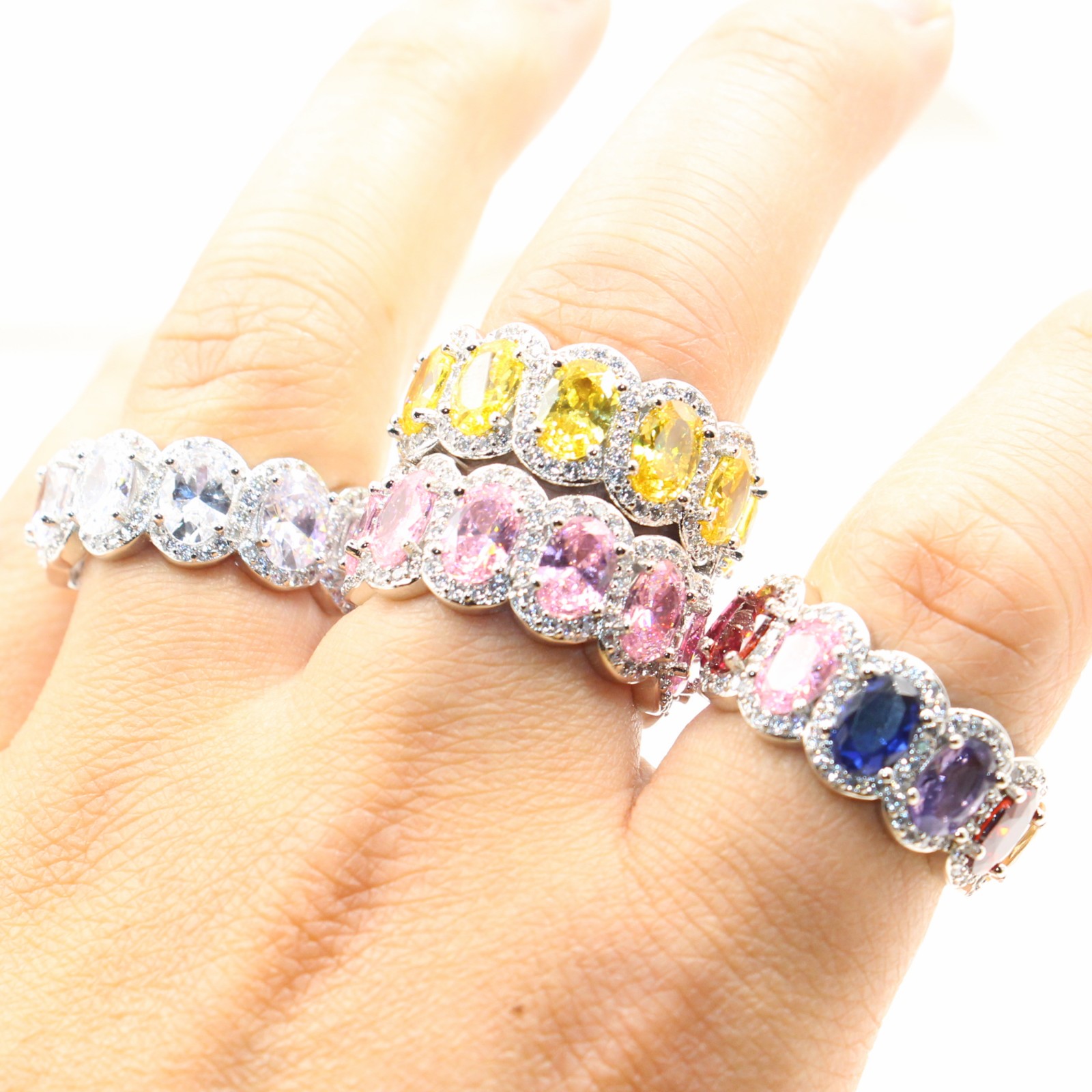 

2022 New Wedding Rings Arrival Sparkling Luxury Jewelry 925 Sterling Silver Oval Cut Topa CZ Diamond Gemstones Party Women Wedding Band Ring for Lovers