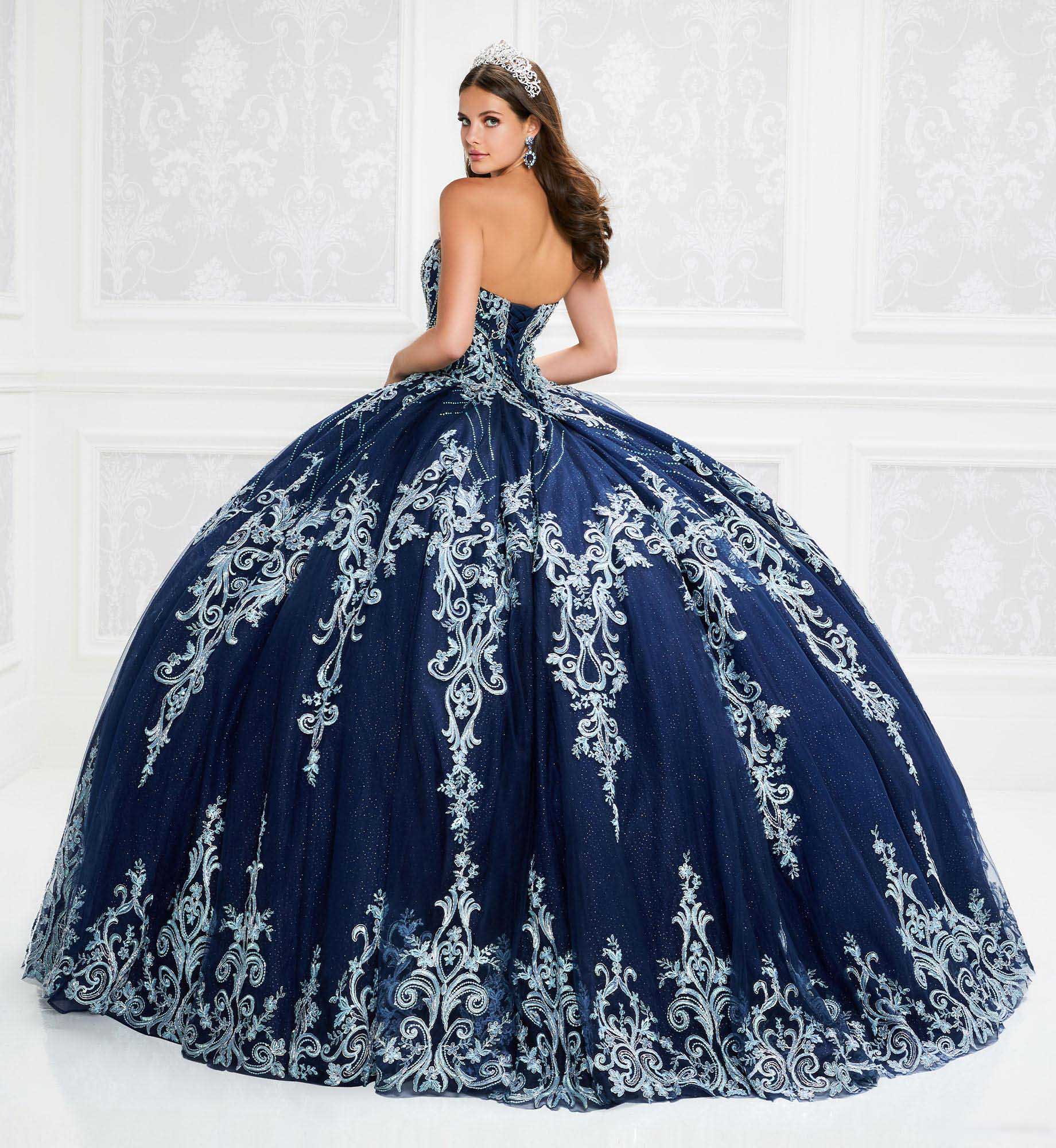 

2021 Sweetheart Blue Ball Gown Quinceanera Dresses With Appliqued Beads Lace Up Prom Dress Floor Length Vestido De Festa Sweet 16 Dress, Champagne