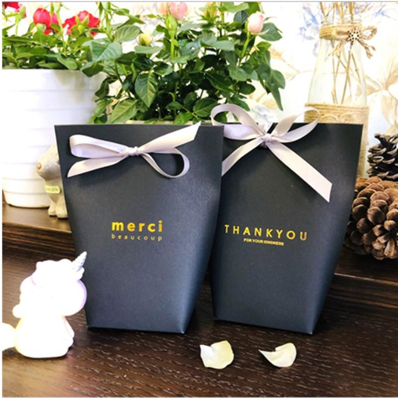 

5pcs Upscale Black White Bronzing "Merci" Candy Bag French Thank You Wedding Favors Gift Box Package Birthday Party Favor Bags