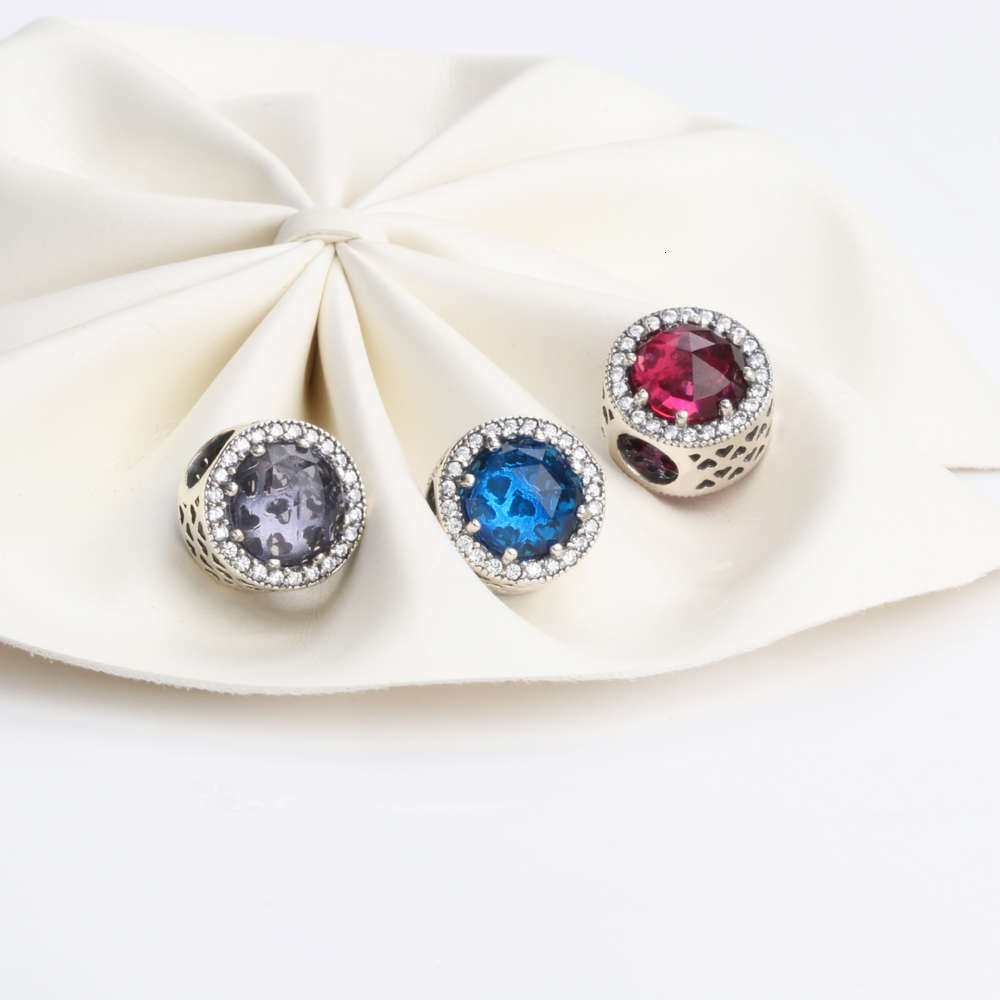 

Luxurys Designers Fashion White copper beads color preservation, DIY beads, hollowed out beads with direct sale