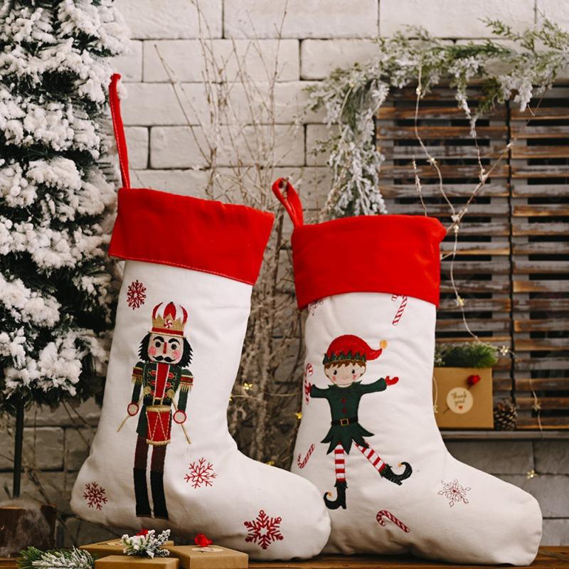 

Christmas Stockings Red and White Snowflake Linen Xmas Gift Bag Fireplace Decoration Socks New Year Candy Gifts Holders