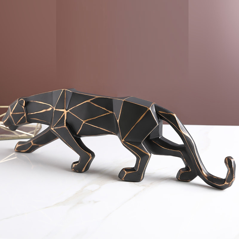 

Large high grade leopard ornaments TV cabinet wine cabinet office decoration Nordic geometry creative home crafts