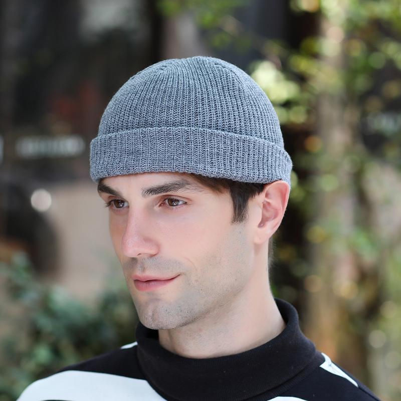 

New Fashion Autumn And Winter Retro Melon Cap Young Men Audit Hip Hop Street Hat Dome Warm Short Knitting Wool Hat
