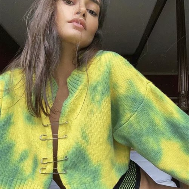 

2021 New Sexy Cardigan Knit Shirt Harvest Women in Early Autumn Woman Streetwear Clothes 6sgu, The sky is blue.