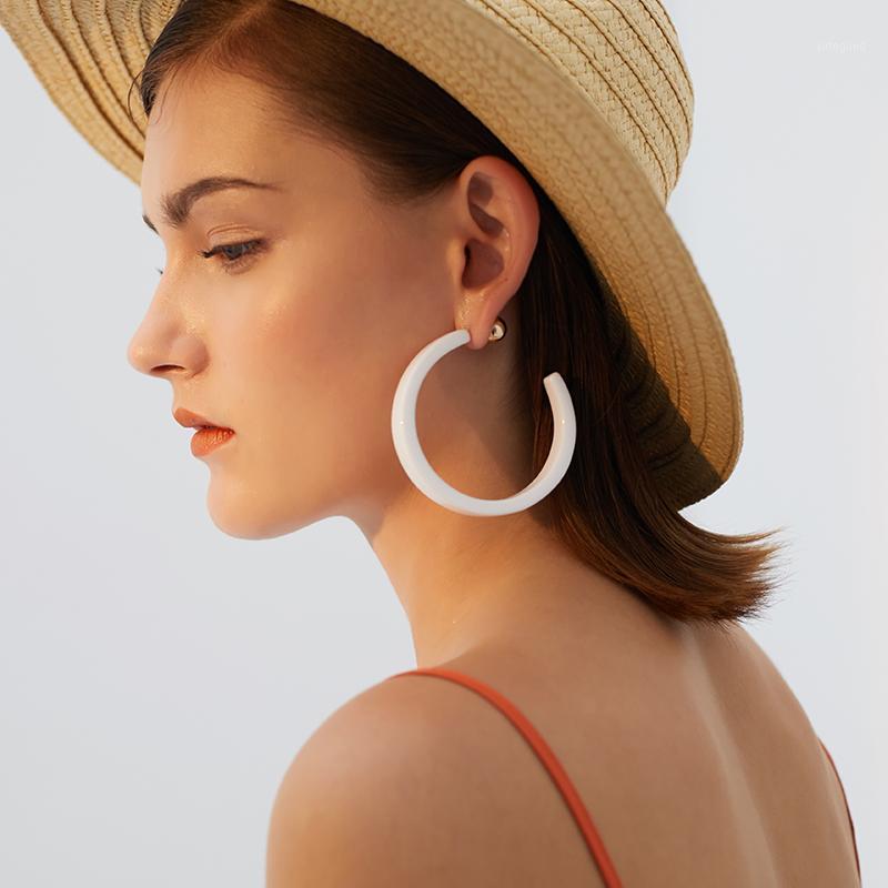 

Charm Exaggerated Geometric Earrings Female Temperament Long Paragraph Big Personality Simple Short Hair1