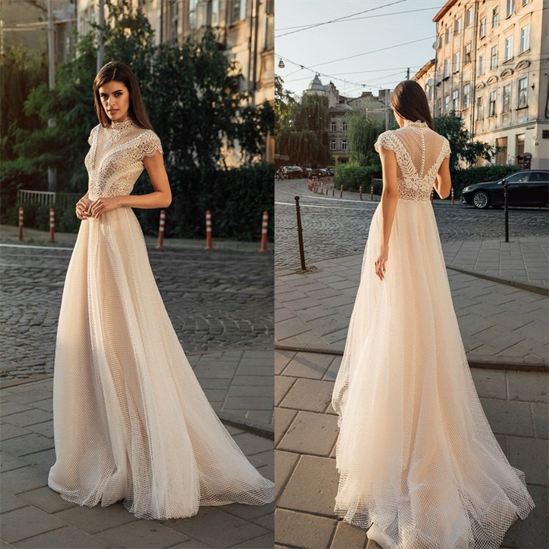 

Gorgeous A Line Wedding Dresses Bohemian Custom Made Chic Lace Applique Boho Bridal Gowns Ruched Tulle Robe De Mariée, Only wedding veil