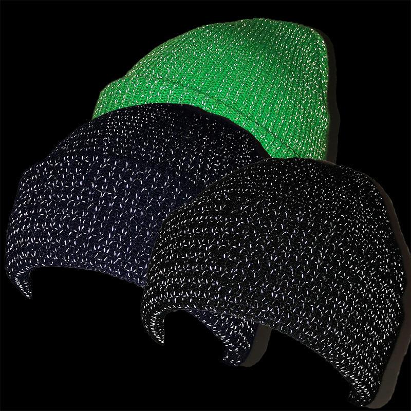 

Unisex Reflective Knit Beanie Hat Winter Warm Night Running Cycling Walking Safety Caps for Men and Women Night Reflective Caps, Black