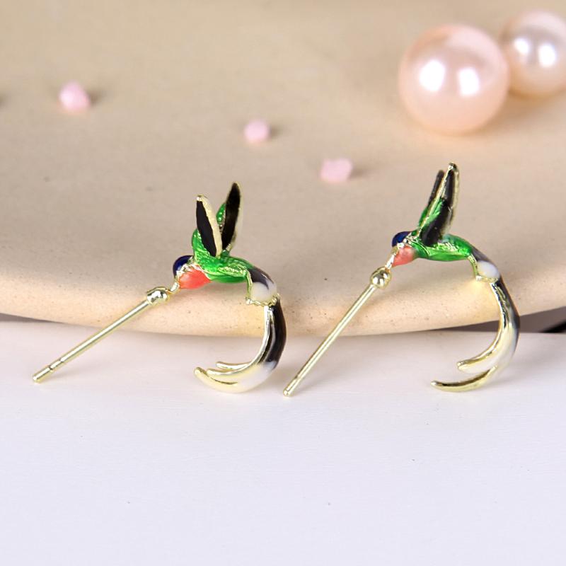 

Flying Hummingbird Painting Oil Earrings Fashion Animal Jewelry Cute Earrings