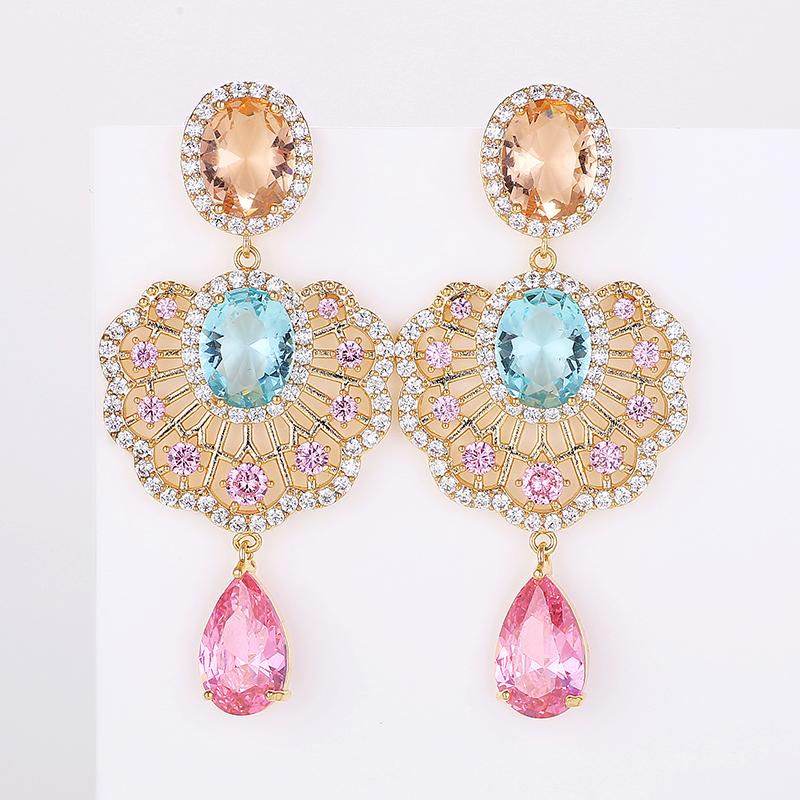 

Hollow Lotus Leaf Shape Earrings with Water Drop Zirconia Luxury Wedding Jewelry Fashion Design Drop Earrings XIUMEIYIZU Milan