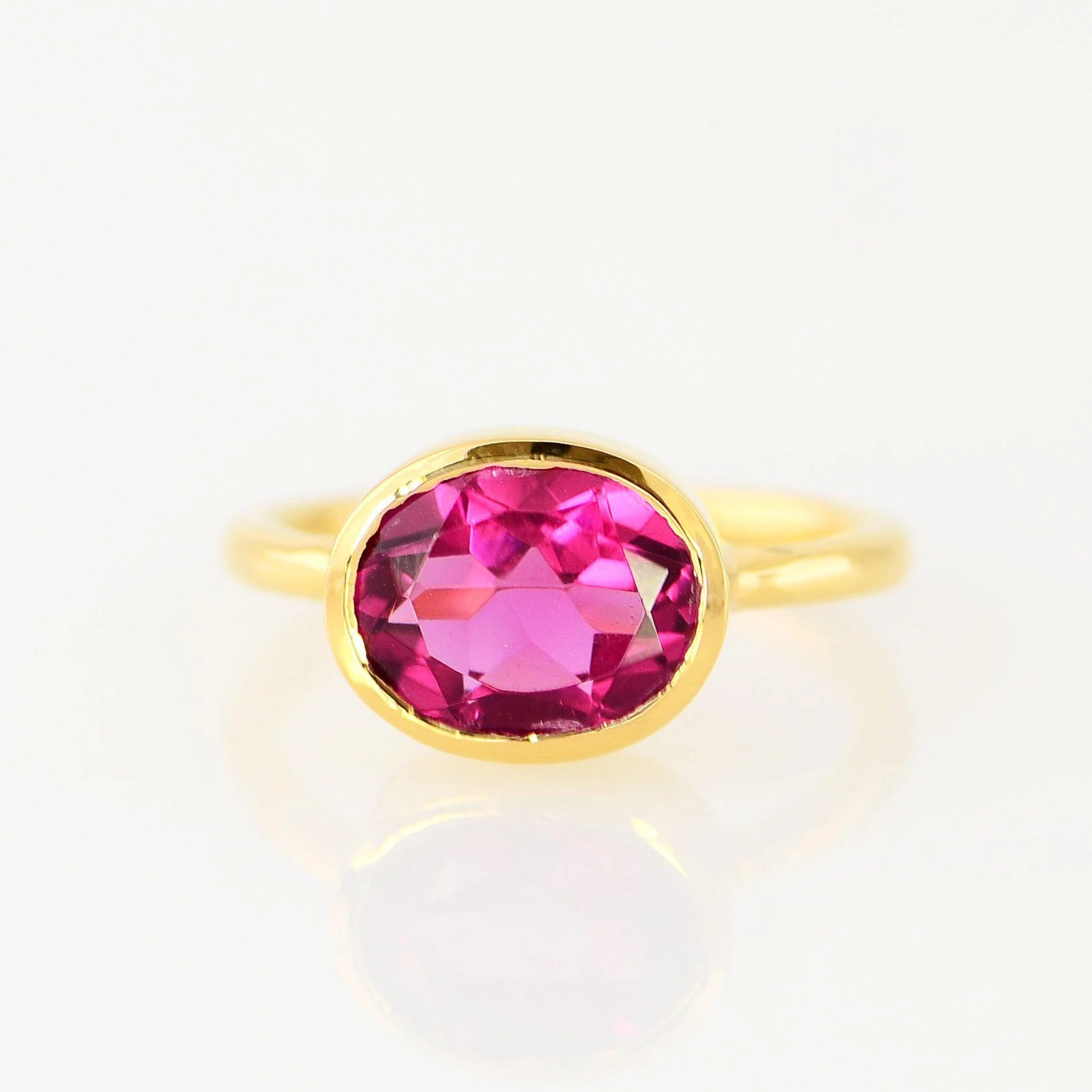 

Simple Oval Cut Red Zircon Crystal Solitaire Stacking Rings Fashion 14K Gold Gemstone Engagement Ring Women Birthstone Anniversary Jewelry, Golden;silver