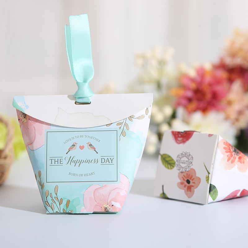 

100pcs Gift Packaging Box Party Flower Elk Boxes Wedding Favor Boxes Candy Cake Boite Dragees Bonbonniere Baby Shower Sweet1