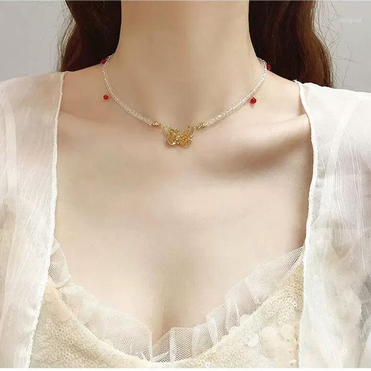 

Chokers European And American Ornament Retro Temperament All-match Butterfly Red Crystal Elegant Necklace Short Choker1