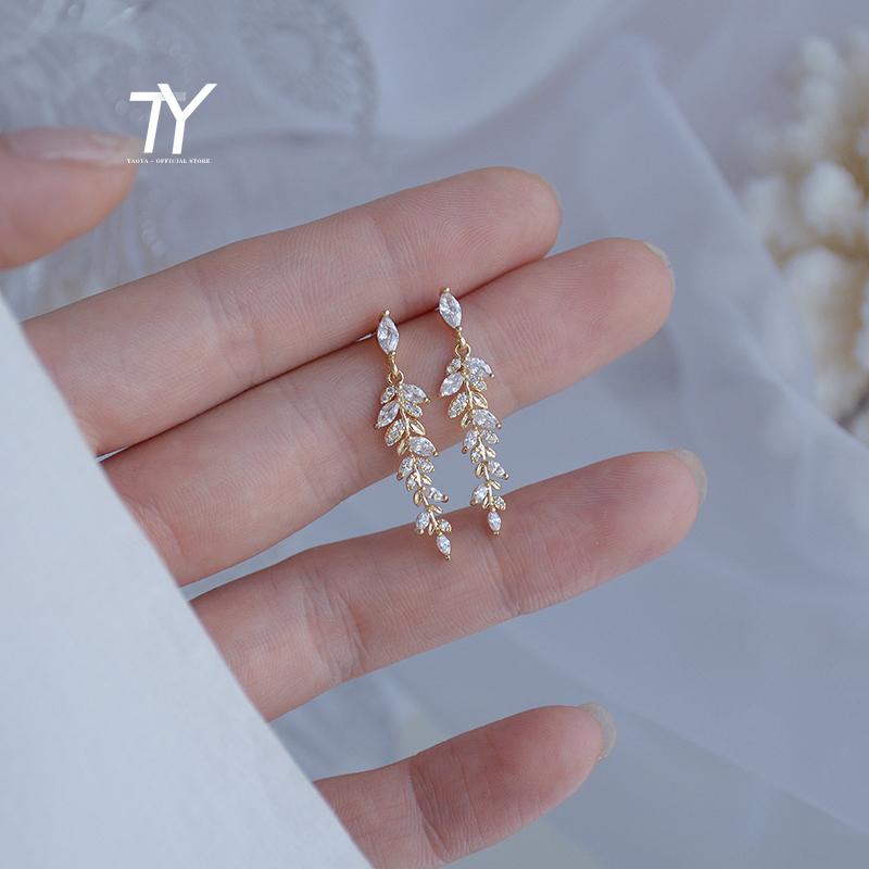 

Dangle & Chandelier Micro Zircon Crystal Leaf Pendant Gold Drop Earrings For Woman 2021 Korean Fashion Jewelry Wedding Party Girls' Luxury, Silver