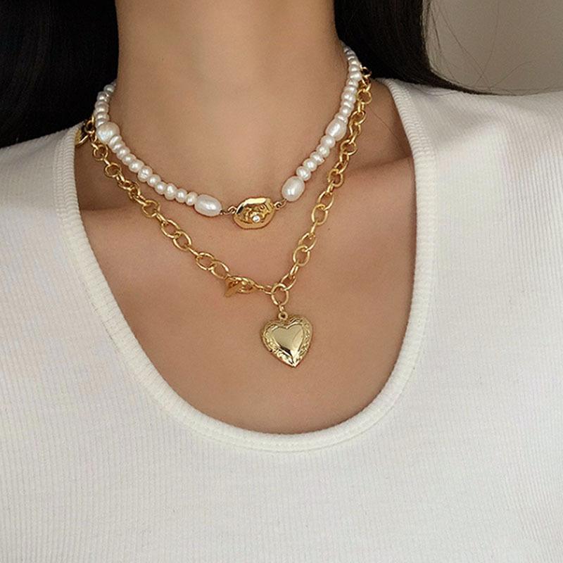 

Chokers Titanium Natural Pearl Heart Choker Necklace Women Stainess Steel Jewelry Designer T Show Runway Party Gown Japan Korean