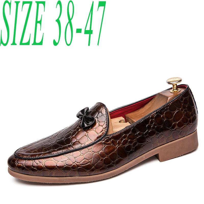 

New Fashion Black Soft leather Gentleman Stress Shoes Men Business Driving Shoe Handmade Tassel Loafers Plus size 38-47
