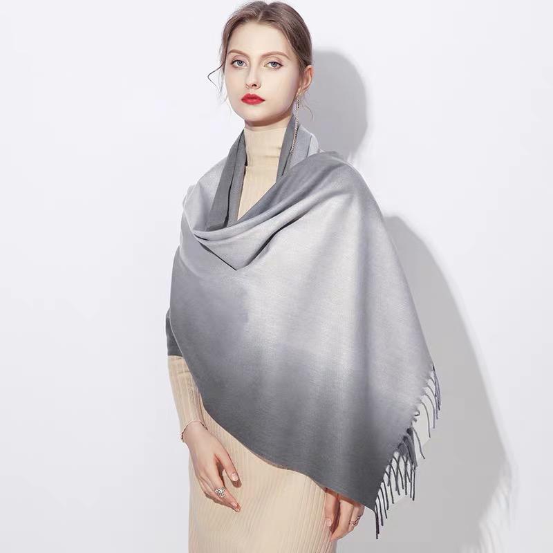

Fashion color gradient with tassels women warm scarves Muslim hijabs shawls bandana winter scarf hot sale 8pcs/lot